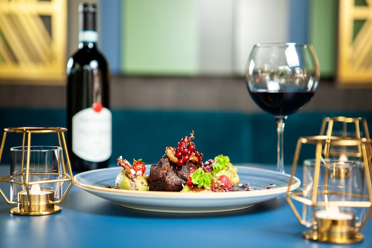 Casual vs Fine Dining Restaurants: What’s The Difference? | Slant POS