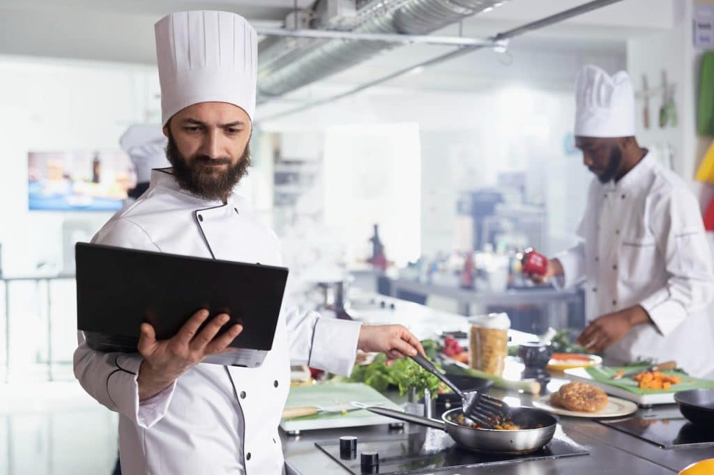 best inventory management kpis for restaurants and cafes